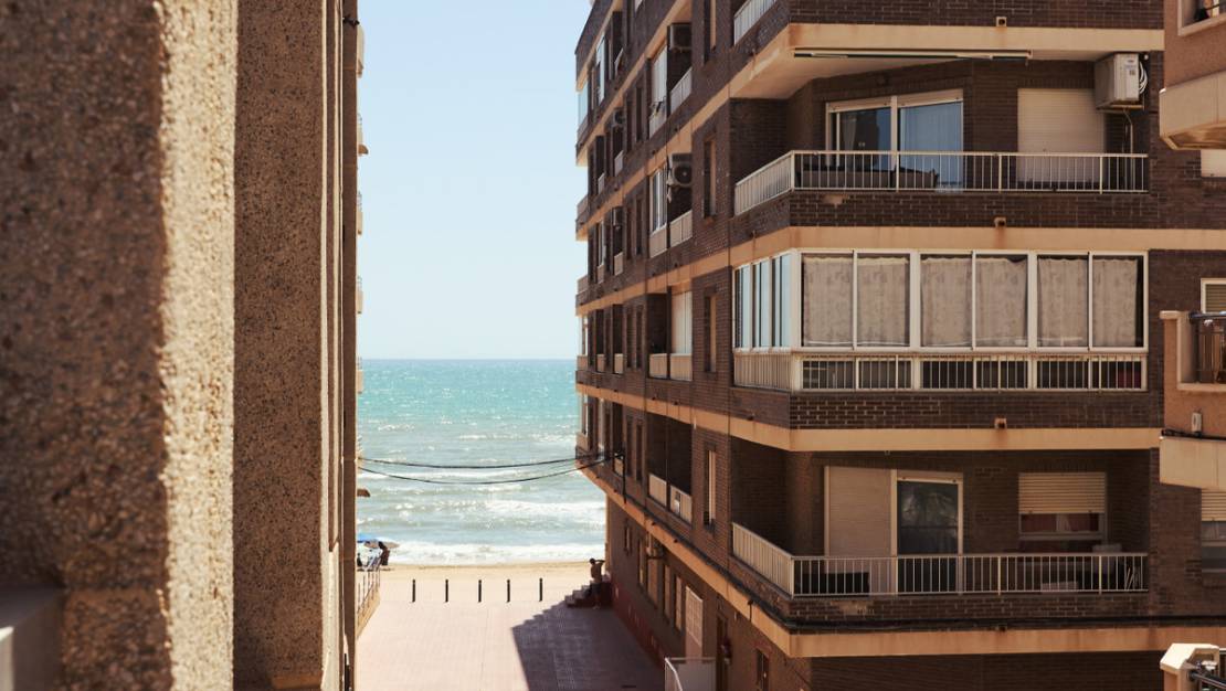 Sale - Apartment - Torrevieja - La Mata