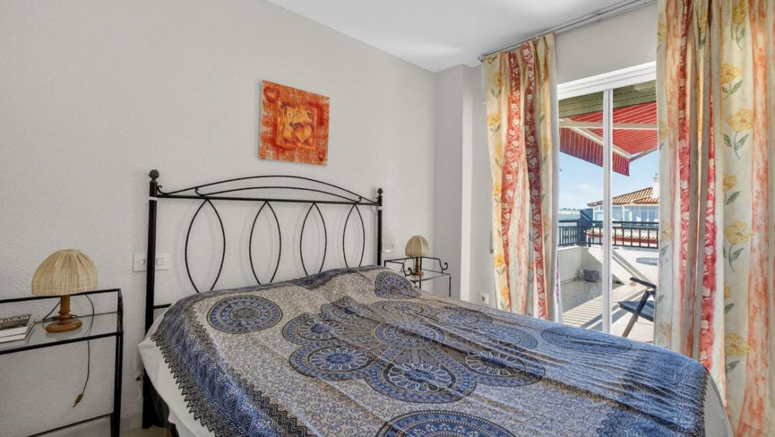 Sale - Apartment - Torrevieja - La Mata