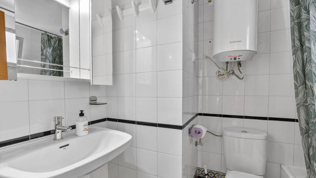 Sale - Apartment - Torrevieja - La Mata