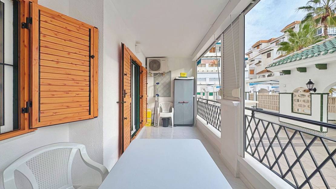 Sale - Apartment - Torrevieja - La Mata