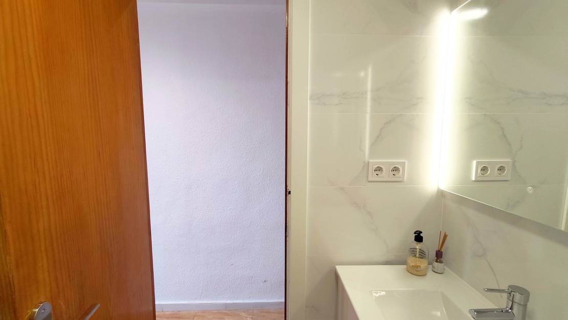 Sale - Apartment - Torrevieja - La Mata