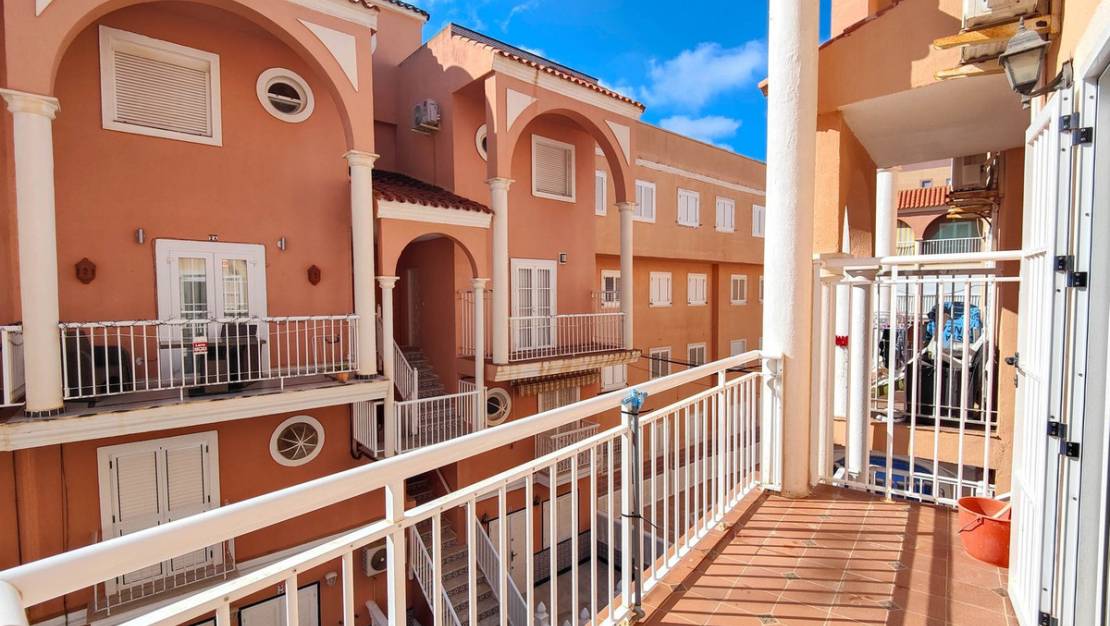 Sale - Apartment - Torrevieja - La Mata