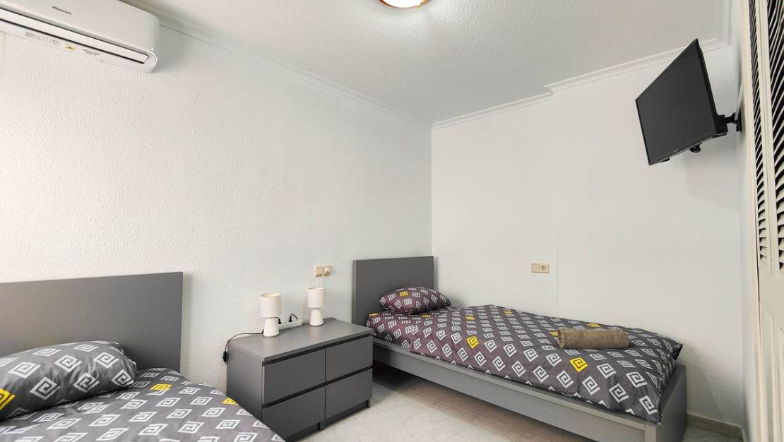 Sale - Apartment - Torrevieja - La Mata