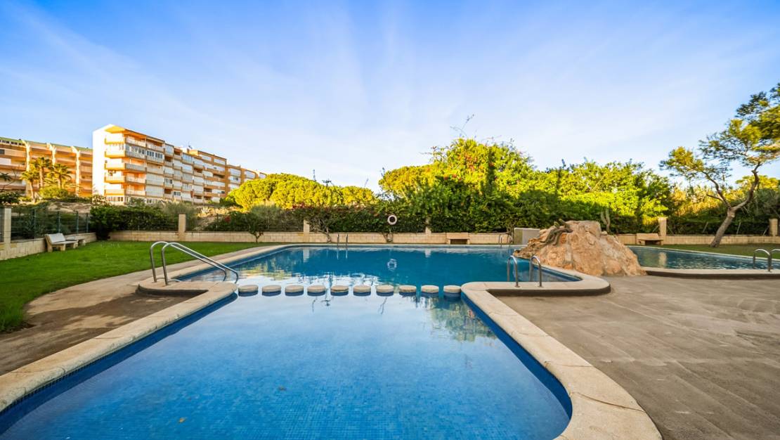 Sale - Apartment - Torrevieja - La Mata