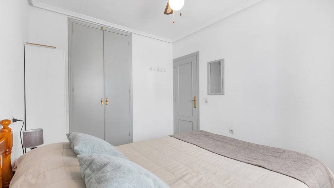 Sale - Apartment - Torrevieja - La Mata