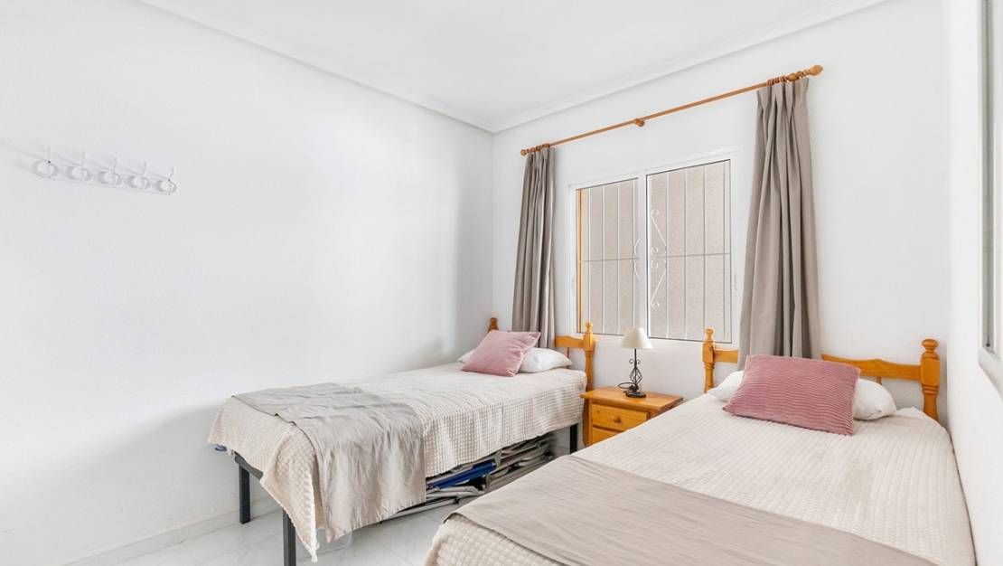 Sale - Apartment - Torrevieja - La Mata