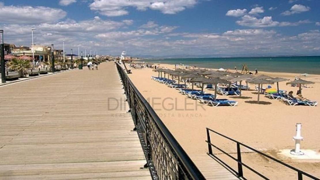Sale - Apartment - Torrevieja - La Mata
