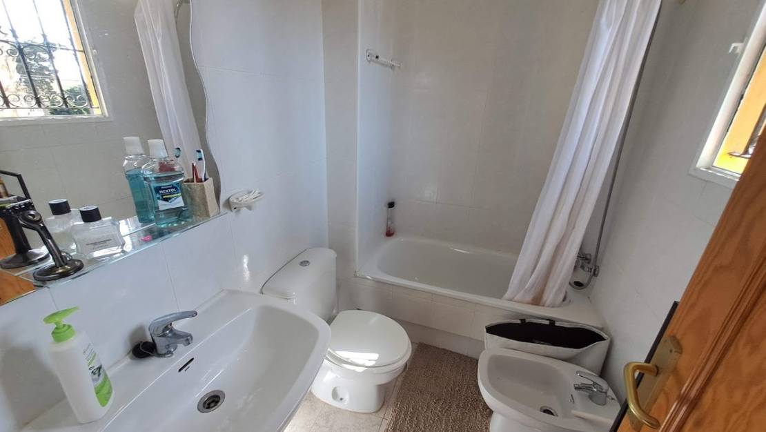 Sale - Apartment - Torrevieja - La Mata