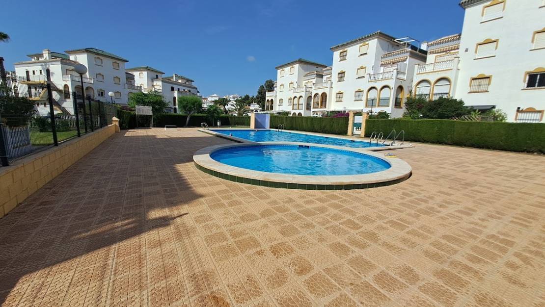 Sale - Apartment - Torrevieja - La Mata