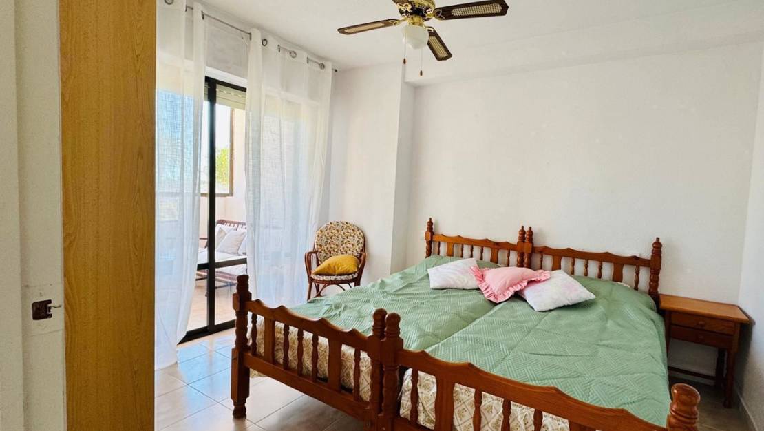 Sale - Apartment - Torrevieja - La Mata