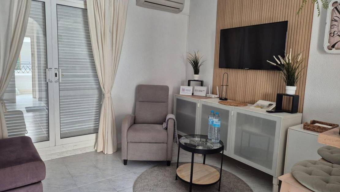 Sale - Apartment - Torrevieja - La Mata