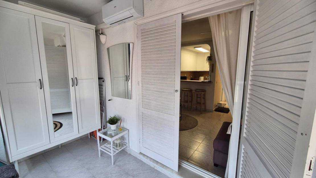 Sale - Apartment - Torrevieja - La Mata