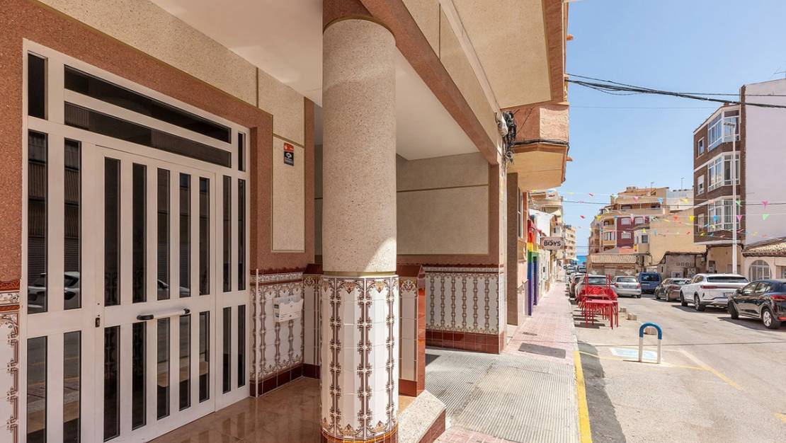 Sale - Apartment - Torrevieja - La Mata