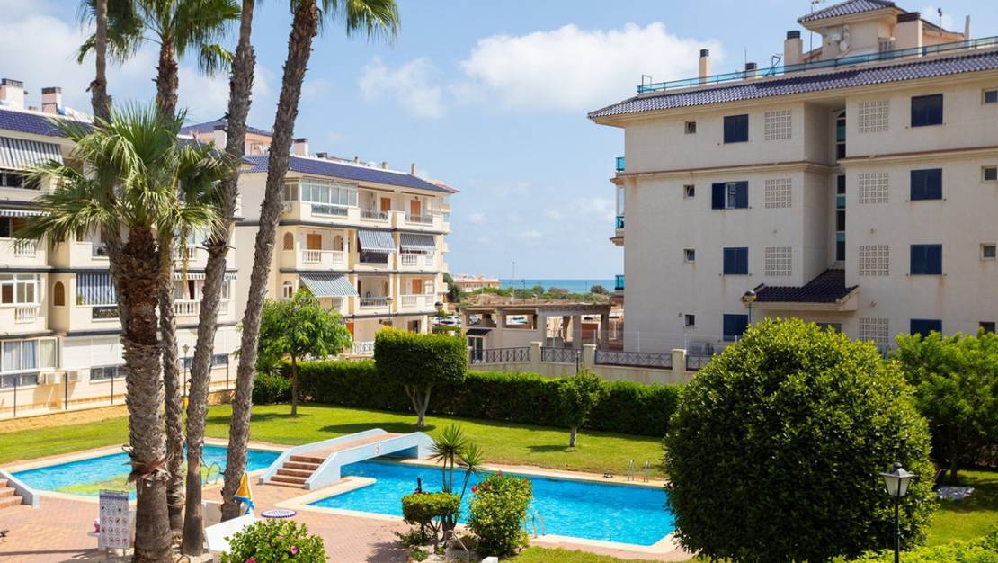 Sale - Apartment - Torrevieja - La Mata