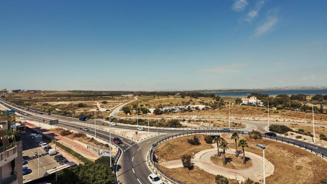 Sale - Apartment - Torrevieja - La Mata