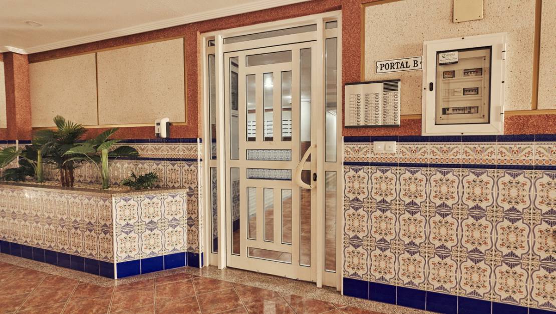 Sale - Apartment - Torrevieja - La Mata