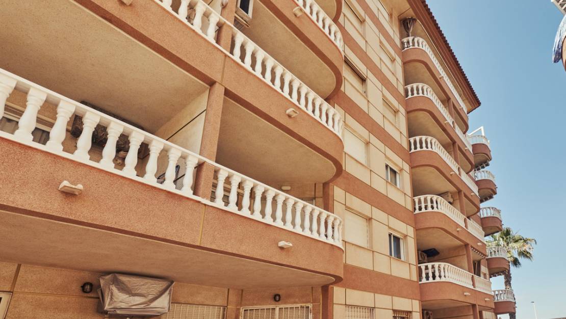 Sale - Apartment - Torrevieja - La Mata