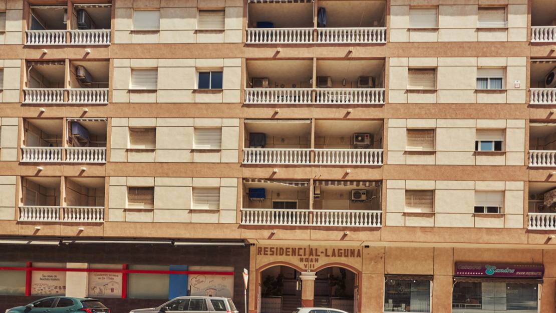 Sale - Apartment - Torrevieja - La Mata