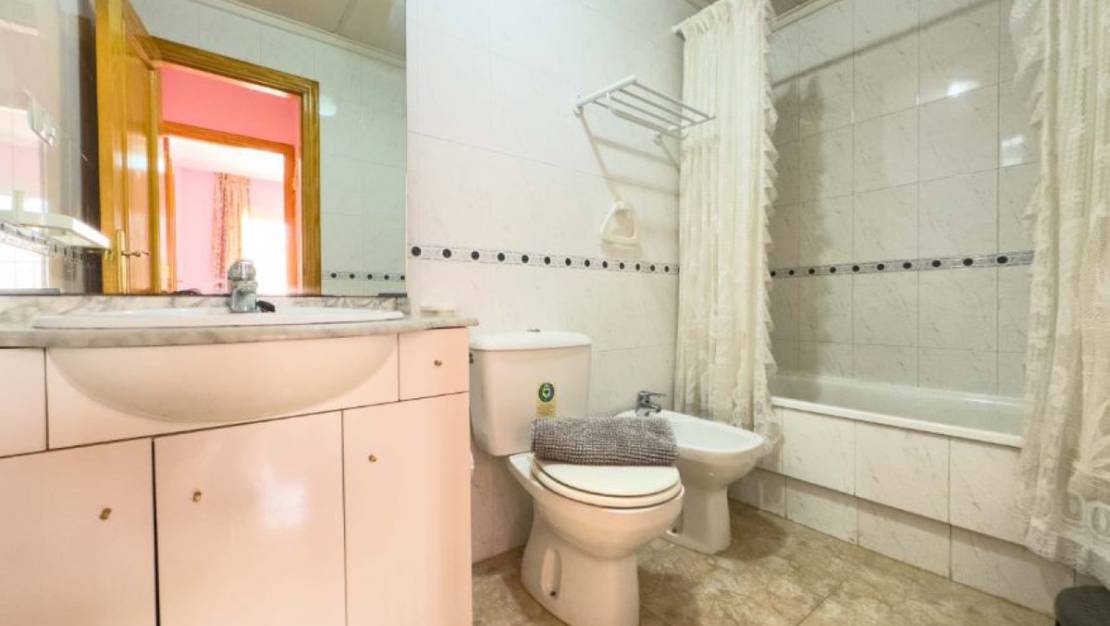 Sale - Apartment - Torrevieja - La Mata