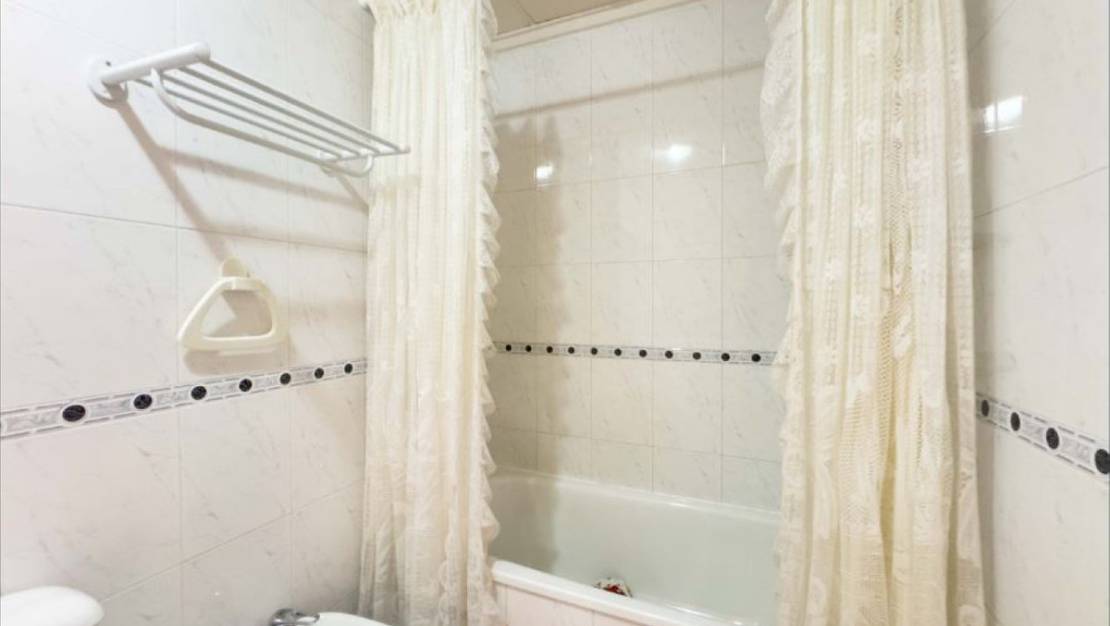 Sale - Apartment - Torrevieja - La Mata
