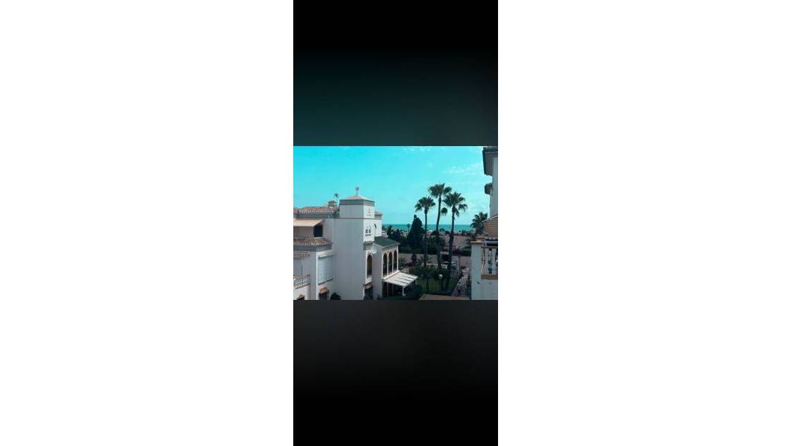 Sale - Apartment - Torrevieja - La Mata