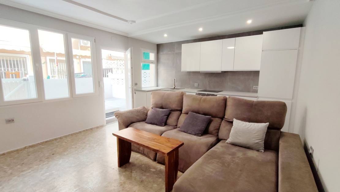 Sale - Apartment - Torrevieja - La Mata