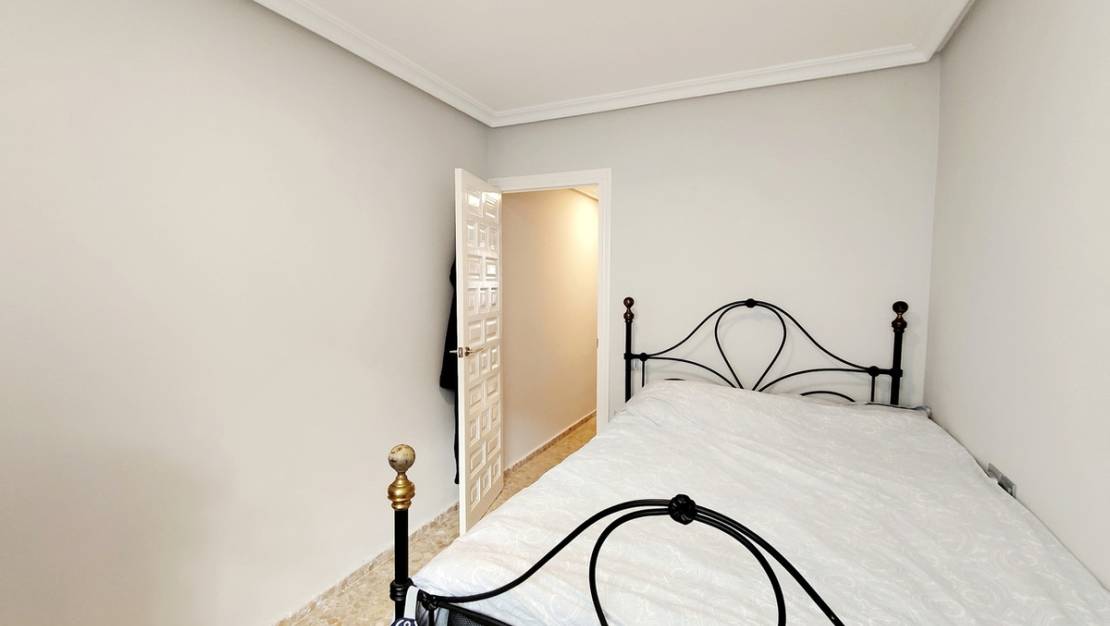 Sale - Apartment - Torrevieja - La Mata