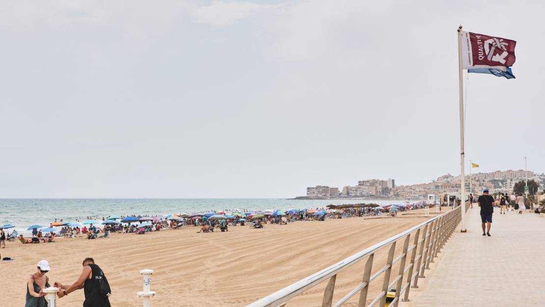 Sale - Apartment - Torrevieja - La Mata