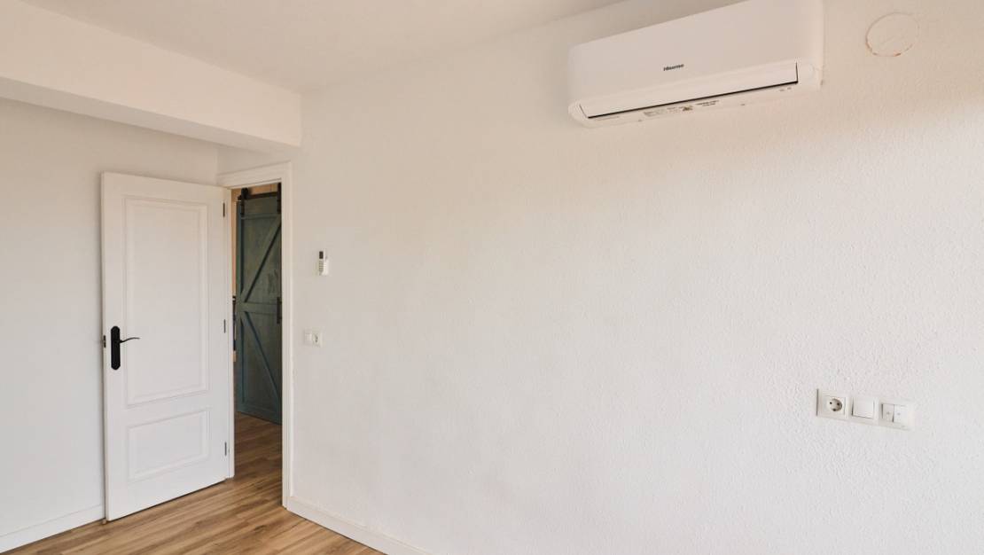 Sale - Apartment - Torrevieja - La Mata