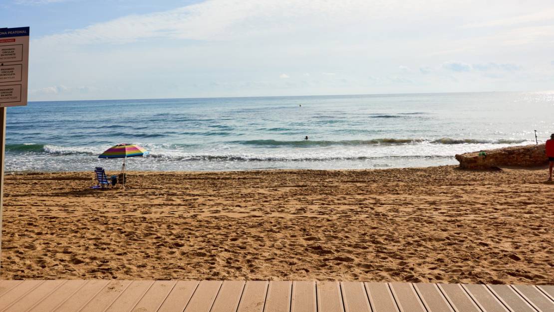 Sale - Apartment - Torrevieja - La Mata