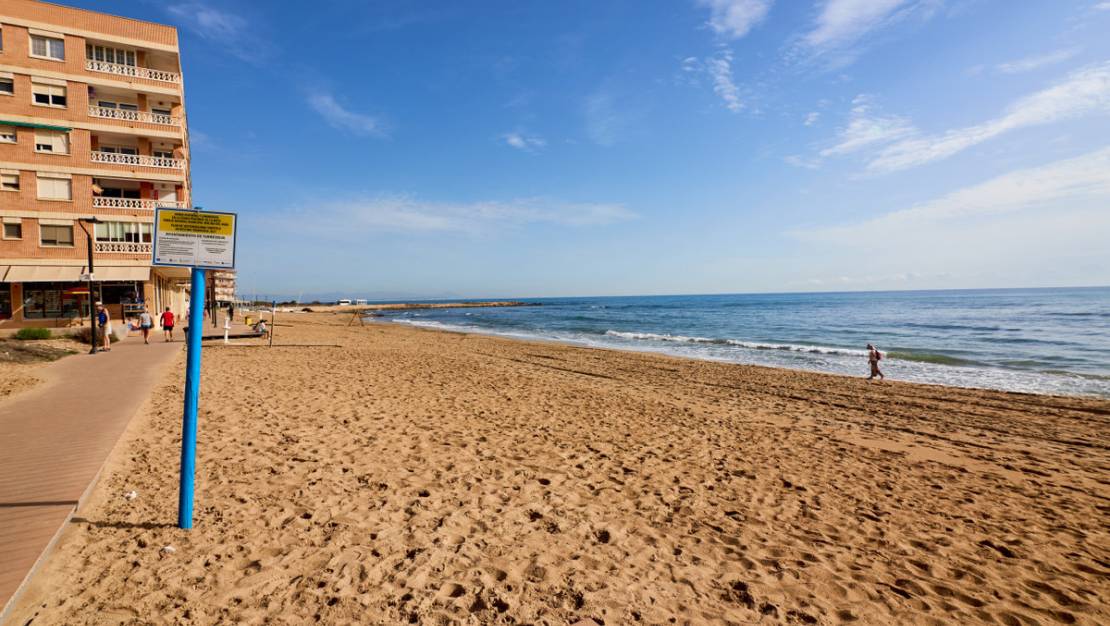 Sale - Apartment - Torrevieja - La Mata