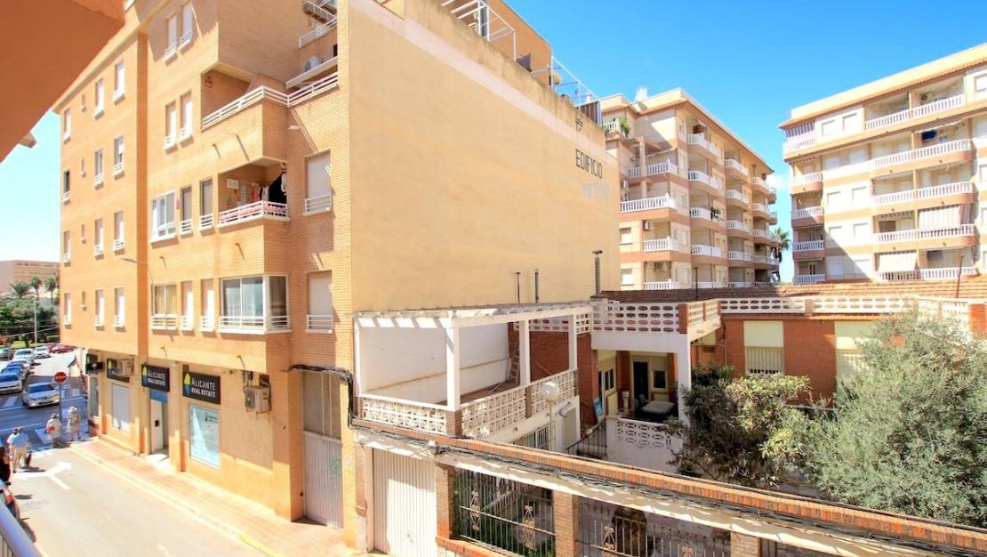 Sale - Apartment - Torrevieja - La Mata