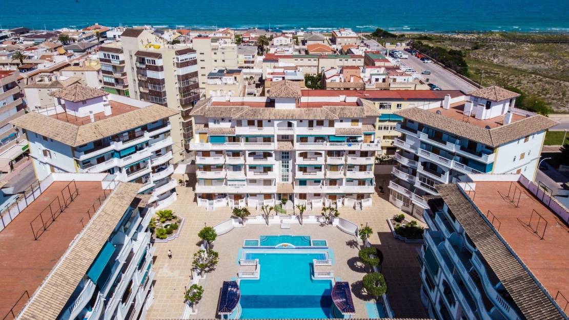 Sale - Apartment - Torrevieja - La Mata