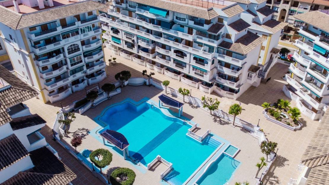 Sale - Apartment - Torrevieja - La Mata