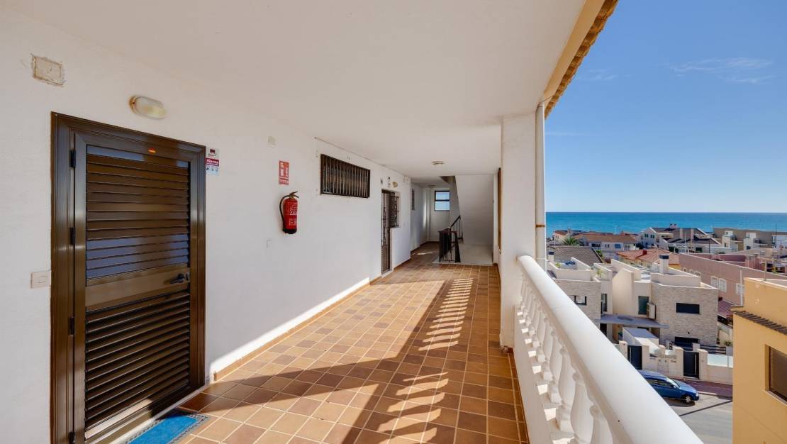 Sale - Apartment - Torrevieja - La Mata