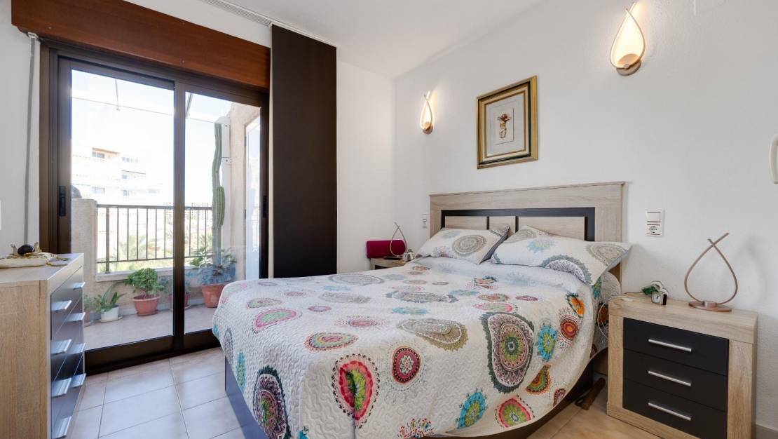 Sale - Apartment - Torrevieja - La Mata