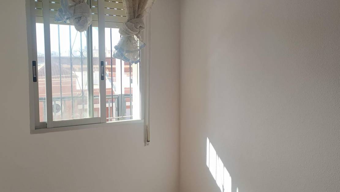 Sale - Apartment - Torrevieja - La Mata