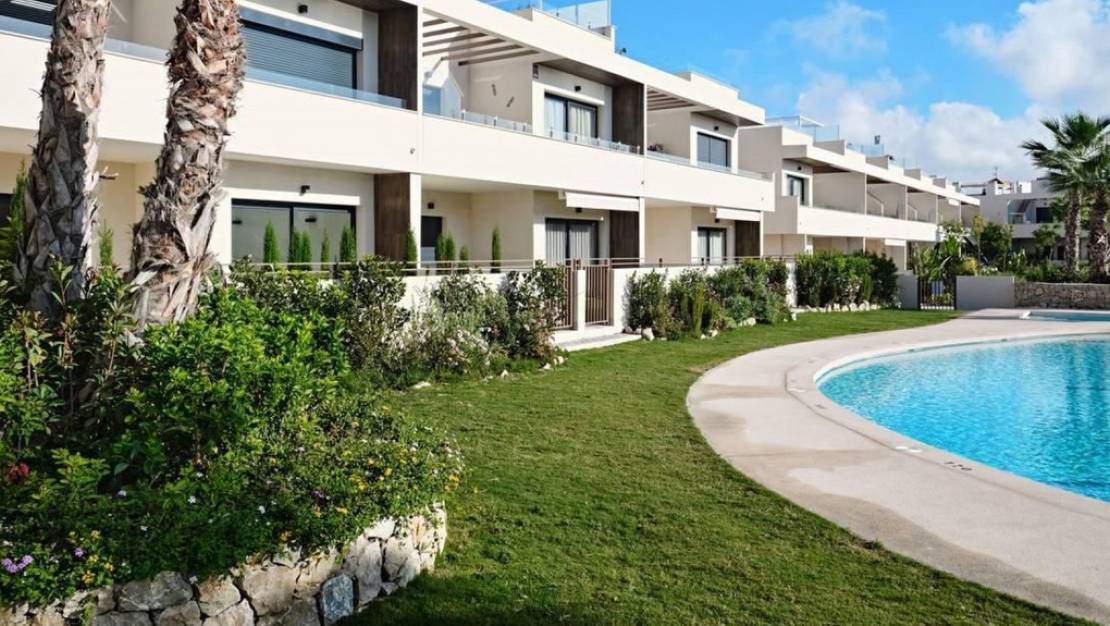 Sale - Apartment - Torrevieja - La Veleta