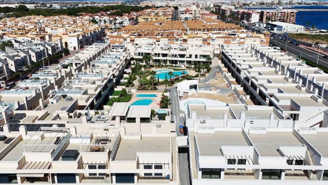 Sale - Apartment - Torrevieja - La Veleta