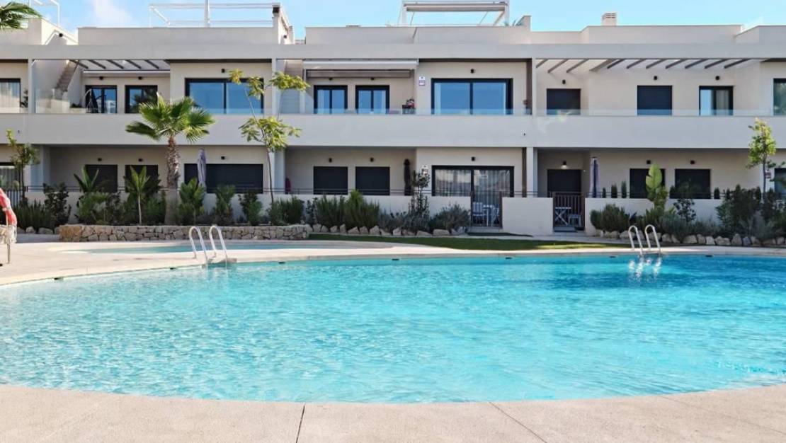 Sale - Apartment - Torrevieja - La Veleta