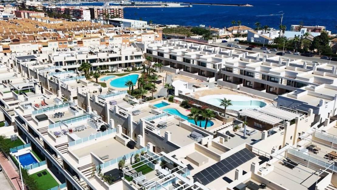 Sale - Apartment - Torrevieja - La Veleta