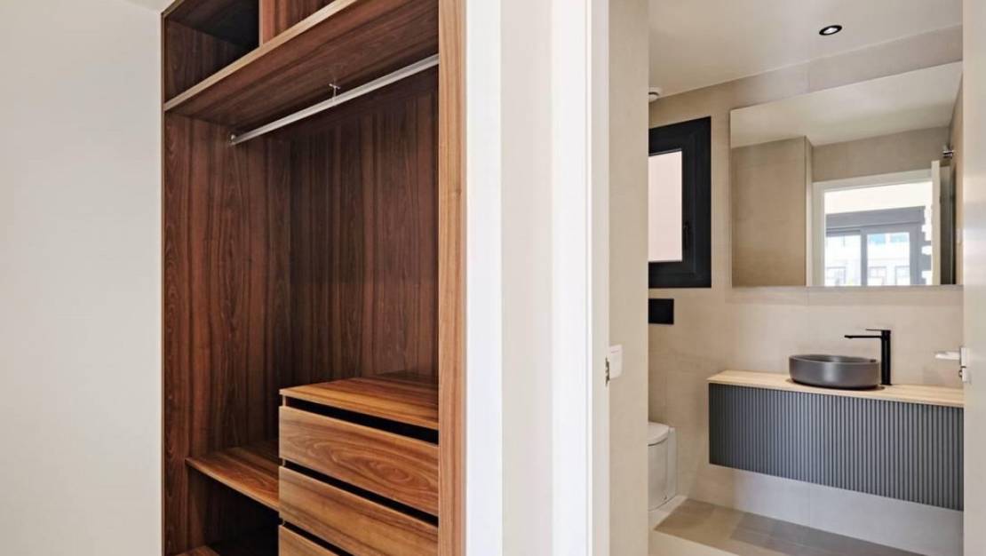 Sale - Apartment - Torrevieja - La Veleta