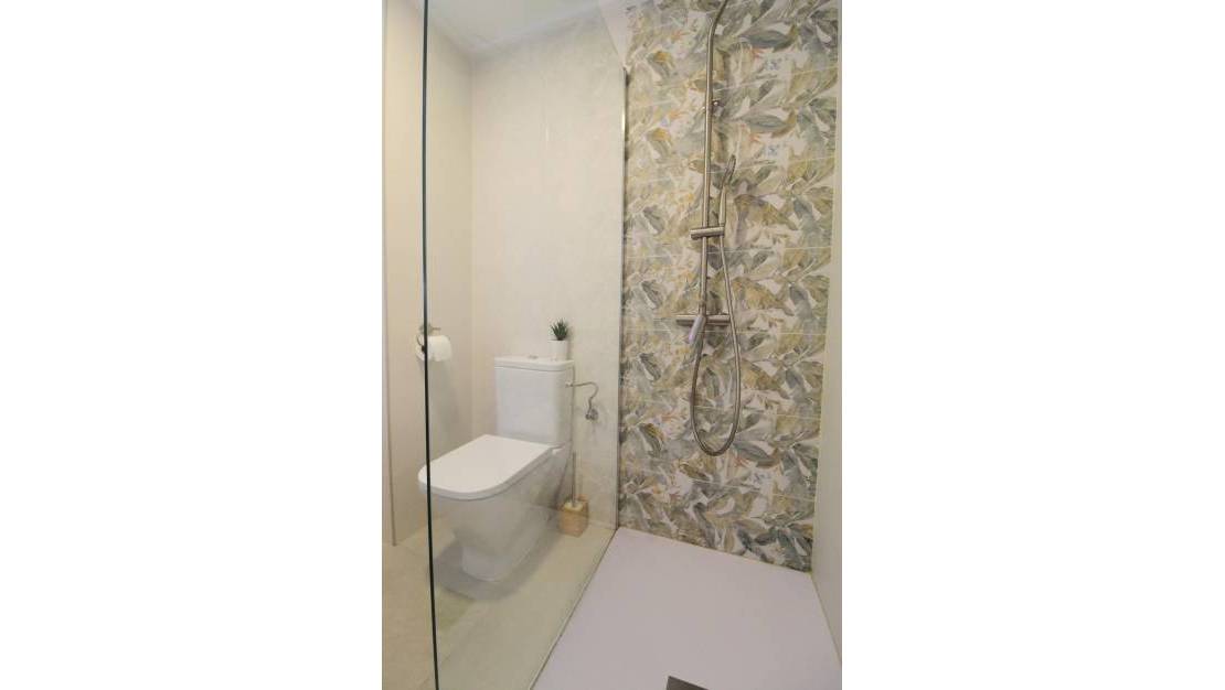 Sale - Apartment - Torrevieja - La Veleta