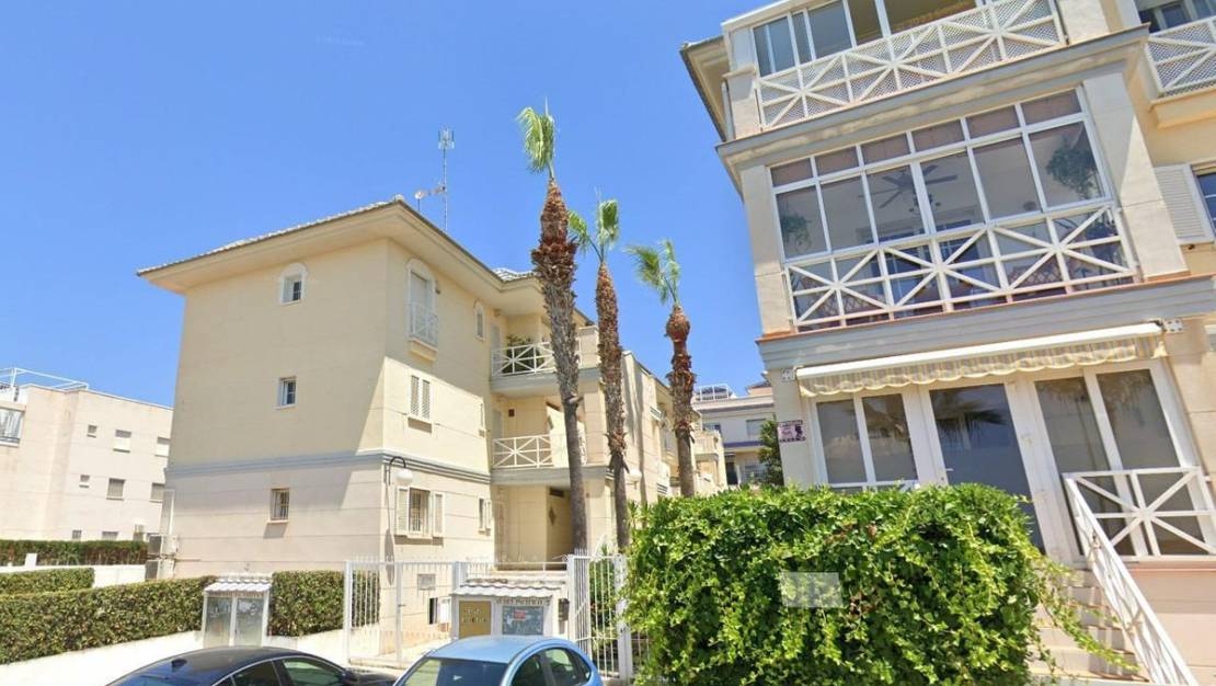 Sale - Apartment - Torrevieja - La Veleta