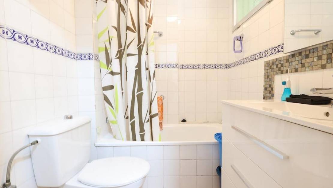 Sale - Apartment - Torrevieja - La Veleta