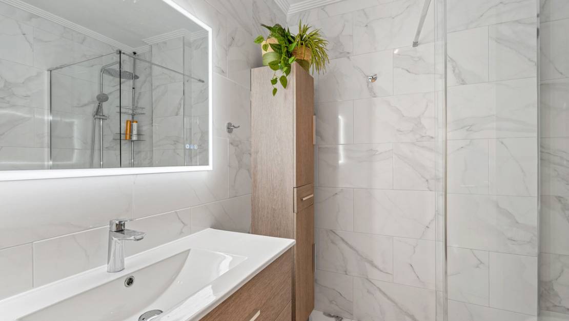 Sale - Apartment - Torrevieja - La Veleta