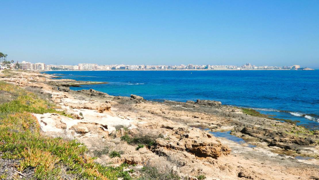 Sale - Apartment - Torrevieja - La Veleta