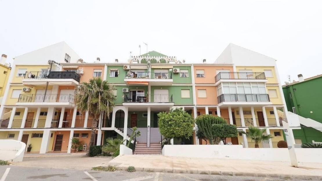 Sale - Apartment - Torrevieja - La Veleta