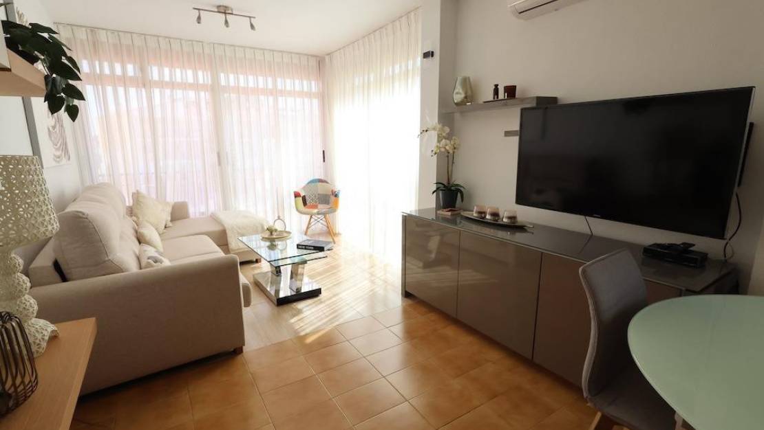 Sale - Apartment - Torrevieja - La Veleta
