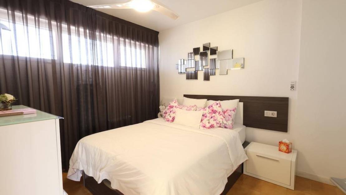 Sale - Apartment - Torrevieja - La Veleta
